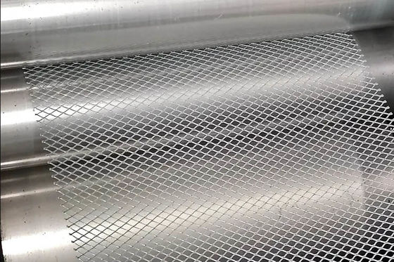 Metal ampliado aplanado Mesh For Furniture, recintos de protección, soporte de la exposición, guardias, parrilla de la barbacoa