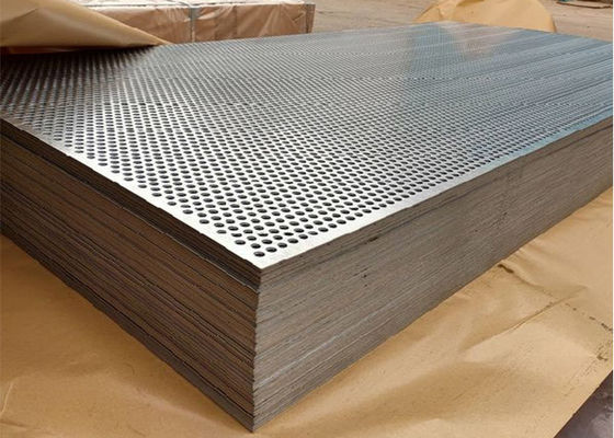 Hoja de metal perforada del agujero redondo para las fachadas constructivas, decoración interior, techos, paredes de división