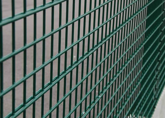 el PVC doble de la cerca de alambre de metal del cercado de alambre del panel de 3000m m cubrió