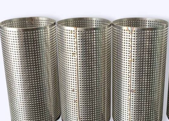 304 316L perforaron la pantalla de filtro inoxidable de la tubería de acero Mesh High Strength