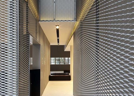 Los paneles ampliados del metal para los diseños internos interiores de la decoración de la pared
