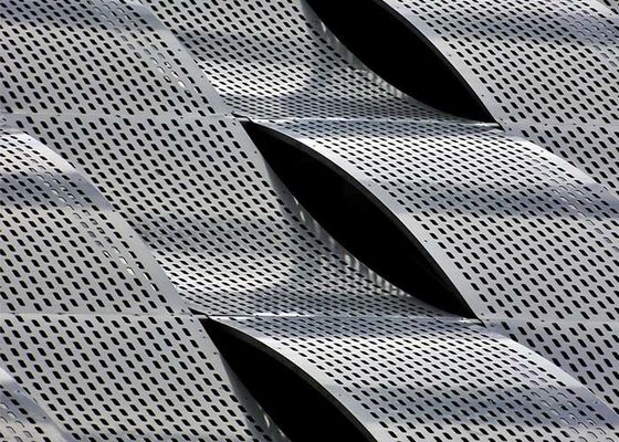 La hoja de aluminio perforada, el peso ligero perforado de aluminio del panel del metal es conveniente para la decoración arquitectónica