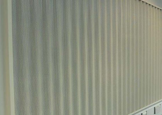 Pared interna del metal perforado creativa y diseño interior moderno que aumenta su decoración interior