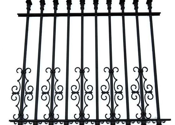 La inmersión caliente soldada con autógena de Panels With Finial de la cerca del hierro labrado galvanizó