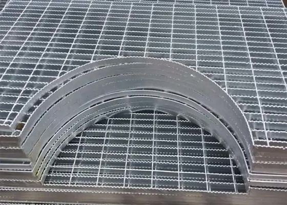 Reja de acero irregular con formas especiales y para el uso especial para la fábrica, fuente, tubería, cubierta del árbol