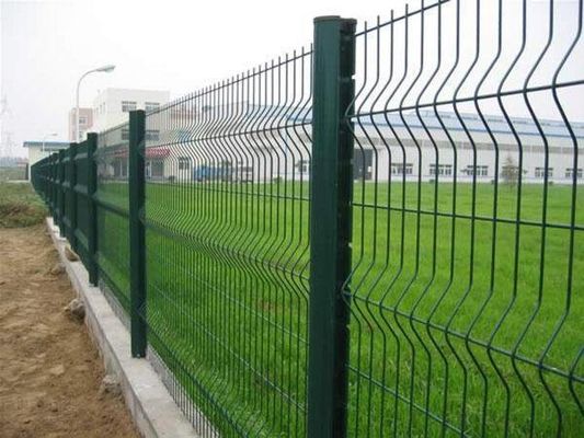 Valla de jardín curva de 50×200 mm con poste de durazno