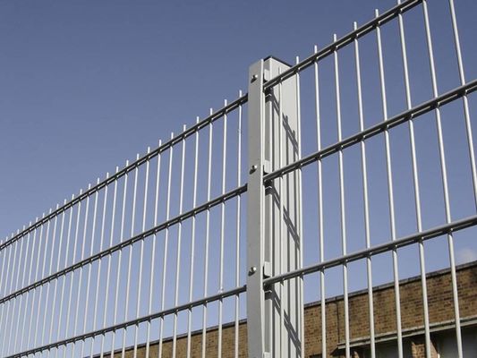2500 mm Panel Doble alambre de malla de cerca 50 × 200 mm Verde Galvanizado Revestido