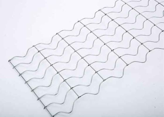 Cuadrícula de revestimiento de peso de hormigón galvanizado acribillado de 25,4 mm x 67 mm cuadrícula x 190,5 mm tiras