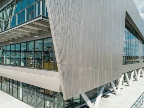 Acero galvanizado perforado de malla de alambre resistente a la corrosión material duradero perfecto para la ventilación y la construcción